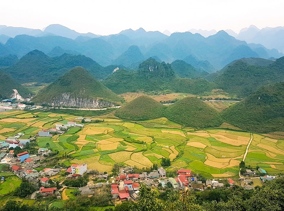 Authentic-Adventure-Vietnam-15-Days-ha-giang-1.jpg