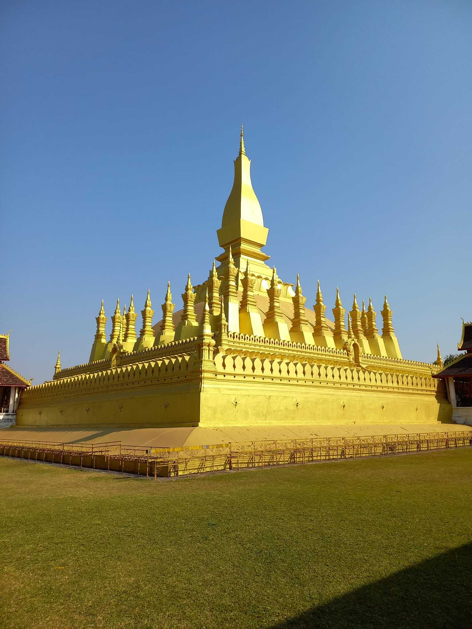 Authentic-Laos-Itinerary-10-Days-Pha-That-Luang-Vientiane-8.jpeg