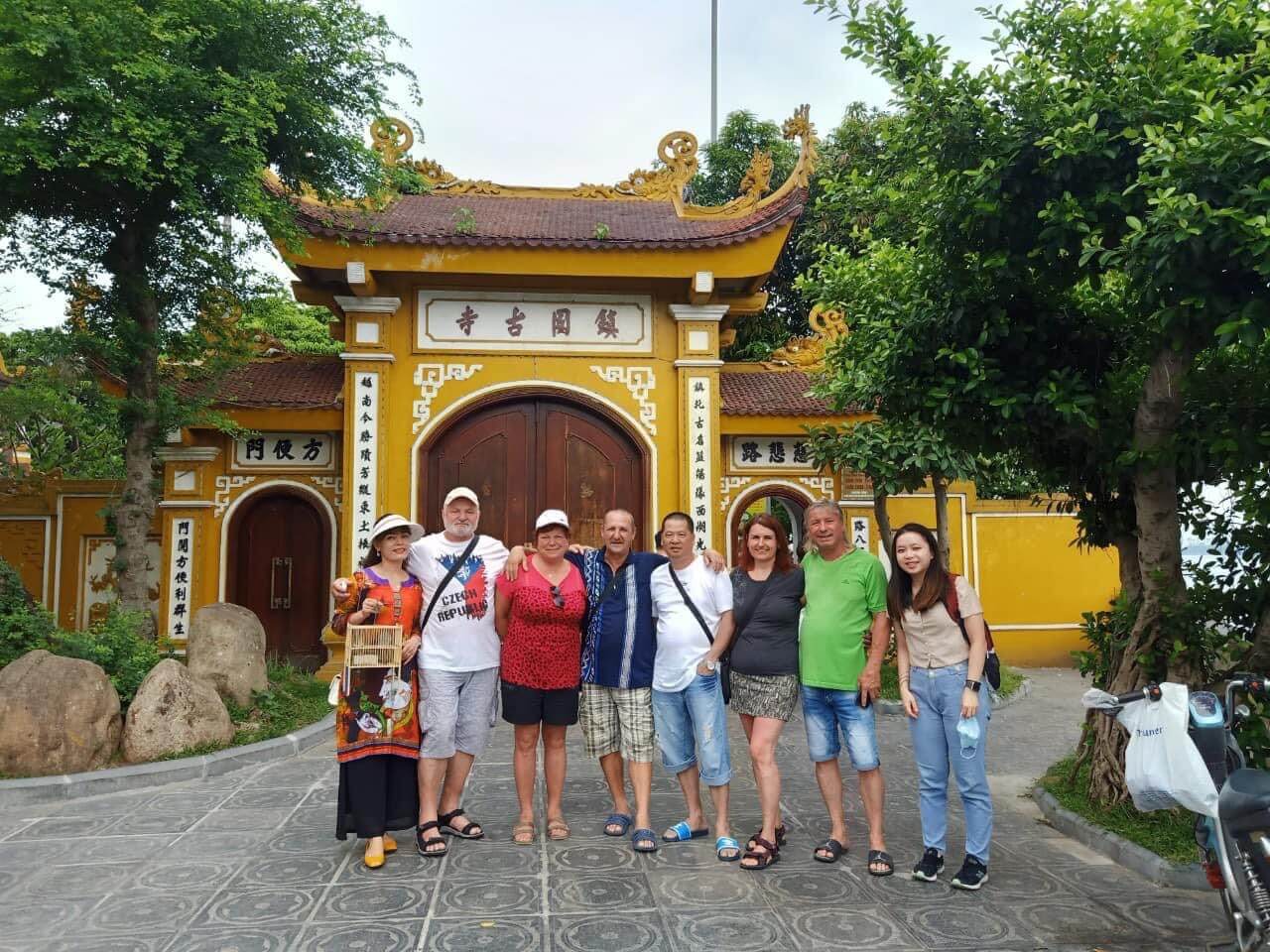 Hanoi-Tran-Quoc-Pagoda.jpg
