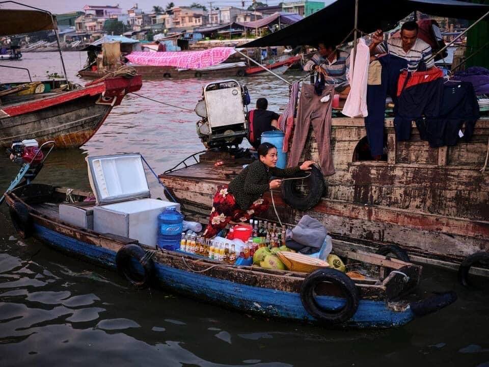 enchanting-vietnam-cambodia-trip-18-days-mekong-delta-cai-rang-floating-market.JPG